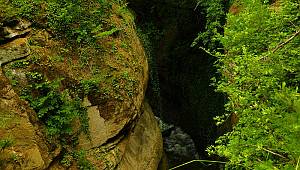Fotoğrafçılar keşfetti! Artvin'de tarihi kemer köprü