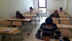 Sancaktepe Belediyesi’nden Sınava Hazırlanan Öğrencilere TYT Deneme Sınavı