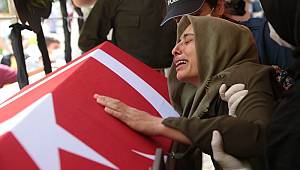 Şehit Piyade Uzman Onbaşı Ömer Kahya son yolculuğuna uğurlandı