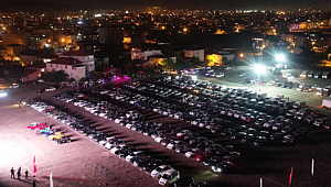 Sultanbeyli’de Arabalı Sinema Gecesi