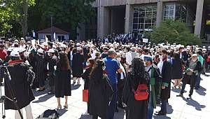 Avukatlar ve Milletvekillerinin Protestosunda Bir Gazeteciye Gözaltı