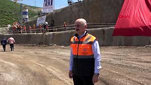 Bakan Karaismailoğlu, Bitlis ve Tatvan'da projeleri inceledi