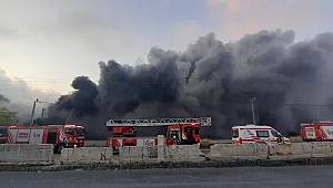 Başakşehir'de bant üretimi yapan fabrikada yangın