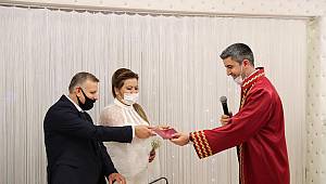 Başkan Gökhan Yüksel Kartallı Gazeteci Halil Topal’ın Nikâhını Kıydı