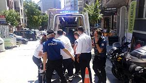 Beyoğlu'nda bira şişesiyle kavga: 1'i ağır 2 yaralı