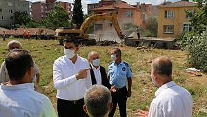 Kartal’da Metruk Binaya Geçit Yok 