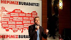 Öztürk Yılmaz’ın Yenilik Partisi’nin kuruluş dilekçesi İçişleri Bakanlığı’na sunuldu