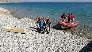 Van Gölü’nden biri 7, diğeri 15 yaşlarında 2 çocuğun cansız bedeni daha çıkarıldı