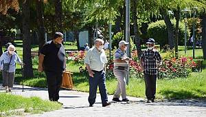 65 yaş üstü sokağa çıkma yasağı var mı? 65 yaş üstü vatandaşlar için yeni önlemler!