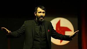 Barış Atay’a saldırı! Beş kişilik grup yerlerde tekmeledi!