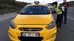 İstanbul İl Jandarma Komutanlığı ekipleri otobüs ve taksileri denetledi