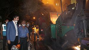 Kartal Belediye Başkanı Gökhan Yüksel, Atalar Mahallesi Çanakkale Caddesi’nde gerçekleştirilen asfalt serim çalışmalarını inceledi.