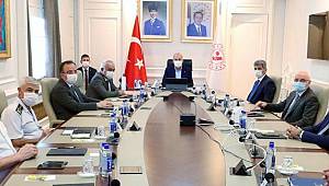 Bakan Soylu, vali, emniyet müdürü ve jandarma komutanlarıyla koronavirüs tedbirlerini görüştü