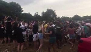 Coronafest… Pes dedirten görüntüler