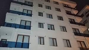 Sancaktepe’de 6 katlı binanın temeli oynadı bina sakinleri tahliye edildi