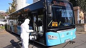 Ataşehir Belediyesi ilçe genelinde gerçekleştirdiği hijyen önlemlerini artırdı.