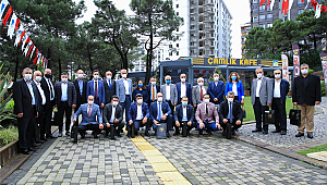 BAŞKAN POYRAZ MUHTARLAR GÜNÜ’NÜ KUTLADI