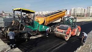 Büyükşehir, Adana’da bozuk yol kalmaması için durmaksızın çalışıyor