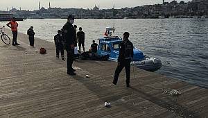 Eminönü’nde denizden erkek cesedi çıktı