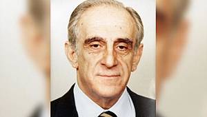 Eski Dışişleri Bakanı Bozer, coronadan hayatını kaybetti