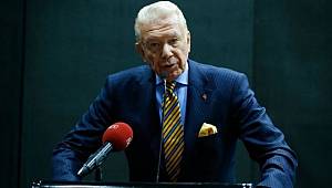 Usta gazeteci Uğur Dündar’a 50. yıl ödülü