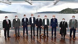 ANADOLU YAKASI BELEDİYE BAŞKANLARI TOPLANTISI VALİDE SULTAN GEMİSİ’NDE GERÇEKLEŞTİRİLDİ