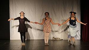 Çocuk tiyatrosunun davetsiz oyuncusu