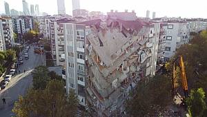 İzmir’e bakın, Kanal İstanbul’dan vazgeçin