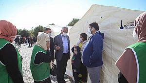 Zeydan Karalar, “İzmir’de siyaset yok, yaraları sarma, acıları paylaşma var.”