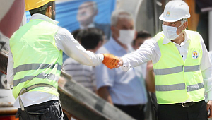 Başkan Zeydan Karalar’dan Büyükşehir çalışanlarına yeni yıl öncesi çifte müjde