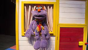 ÇOCUKLAR, YENİ ARKADAŞLARI PUKİ İLE HER HAFTA BİR TİYATRO İZLEYECEK