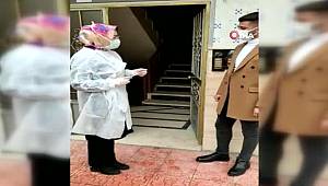 Elazığ'da Covid-19 vakası çıkan evlere uyarı etiketi