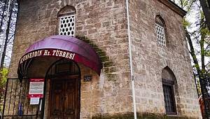 Fatih’in hocası Akşemseddin’in türbesine Fransız tente