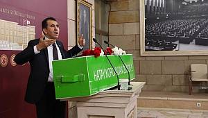 Meclis’te tabutlu basın toplantısı