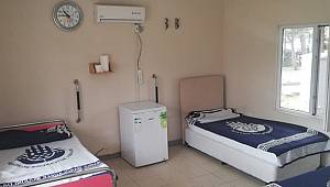 OTELDE KALAN EVSİZ VATANDAŞLAR İBB MİSAFİRHANESİNE NAKLEDİLDİ