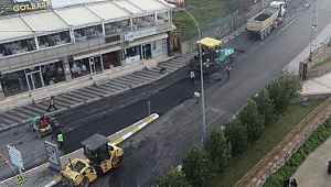 Sultanbeyli'de Asfalt ve Kaldırım Çalışmaları Aralıksız Devam Ediyor