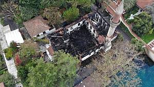 Üsküdar'daki tarihi Vaniköy Camisi'nin yangınında vakıf yönetimi kusurlu bulundu