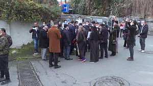 Uygur Türklerinin Çin'in İstanbul Başkonsolosluğu önünde eylemi sürüyor