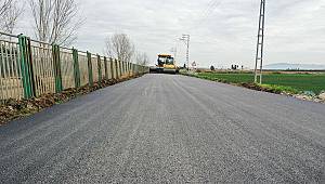 Adana Büyükşehir Belediyesi yol yapım çalışmalarına devam ediyor