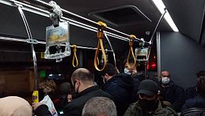 Kısıtlamalara rağmen araçlar tıklım tıklım