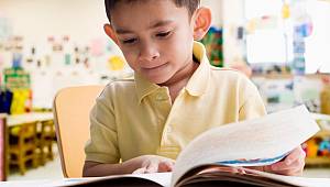 Pendik Belediyesi'nden Çocuklara Moto Kurye Kitap Servisi