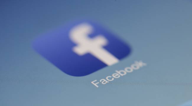 Facebook Çocuklar İçin Yeni Instagram Geliştiriyor