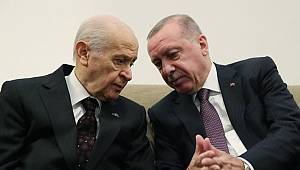 Bahçeli'nin danışmanından AKP'ye tepki