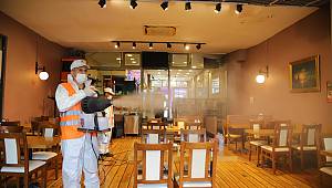 Kartal Belediyesi tarafından kafe ve restoranlar dezenfekte ediliyor
