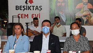 BAŞKAN RIZA AKPOLAT MUHARREM AYININ İLK ORUCUNU KOMŞULARIYLA BERABER AÇTI