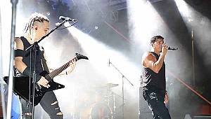 Kartal'daki Etkinliklere Ünlü Rock Grubu 'Manga' Damgasını Vurdu