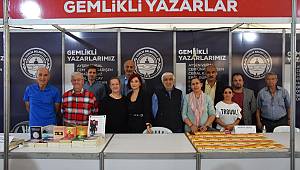Gemlikli yazarlar okurlarla buluştu