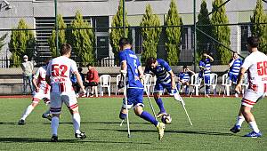 Pendik'te 3 Aralık Engelliler Günü'ne özel futbol maçı düzenlendi