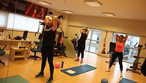 Kartal Belediyesi’nin kadınlara yönelik pilates ve zumba eğitimleri devam ediyor