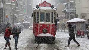 Meteoroloji cuma gününü işaret edip ülke geneli için yoğun kar yağışı uyarısında bulundu